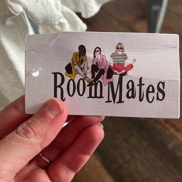 White shirt - Picture 2 of 2